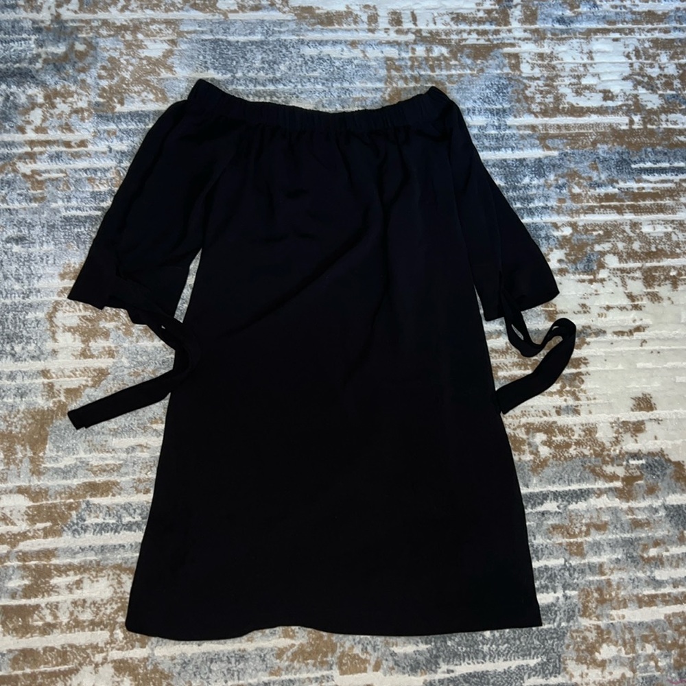 Vince Camuto Dress
